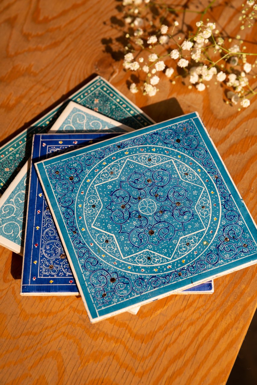 Pond Turquoise Blue Tile